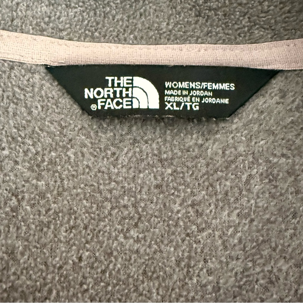 The North Face Women’s Gray Fleece ¼ Zip Pullover… - image 5
